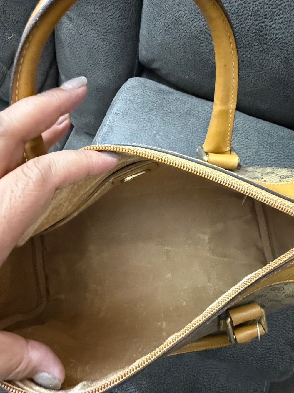 Gucci Classic Monogram Beige and Tan Satchel - Picture 8 of 11